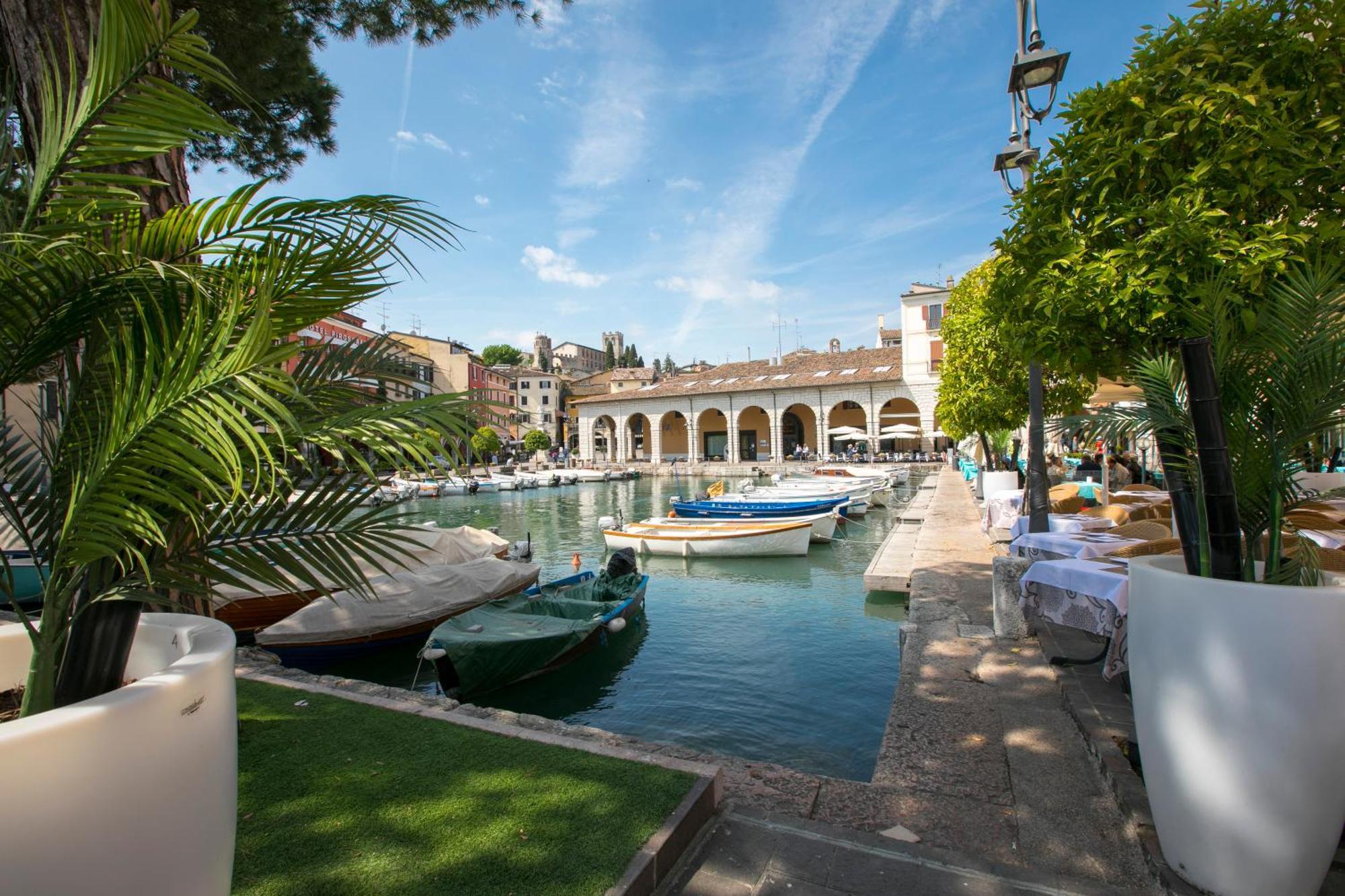 Villa Mimosa - Appartamento 1 - Happy Rentals Desenzano del Garda Luaran gambar